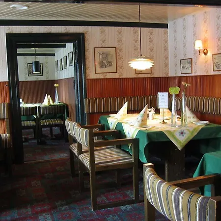 אורחן Hovborg Kro 3*