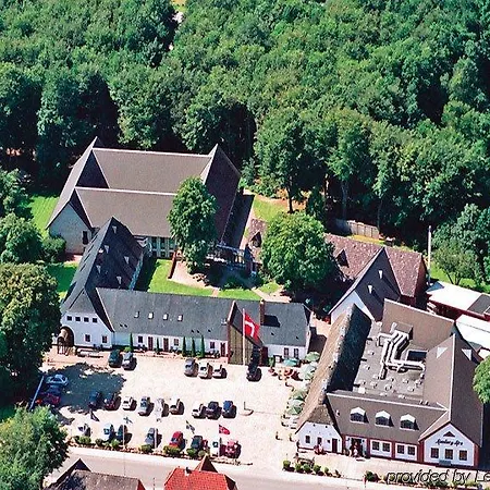 אורחן Hovborg Kro