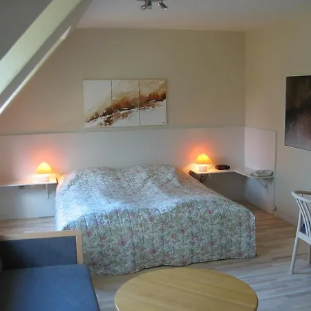 אורחן Hovborg Kro הובבורג