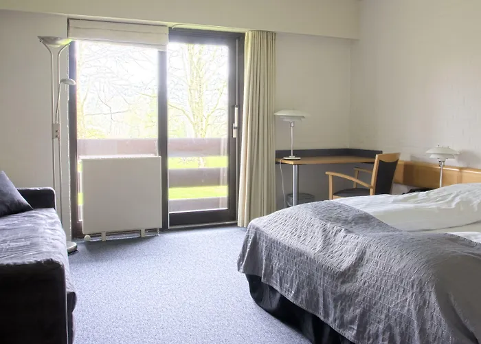 Hovborg Kro Gasthof 3*