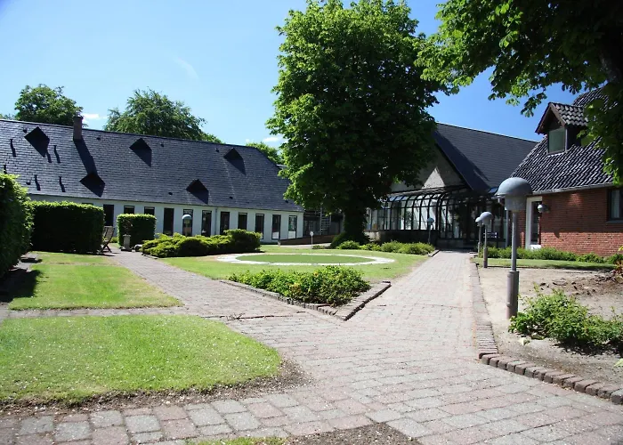 Hovborg Kro Gasthof 3*