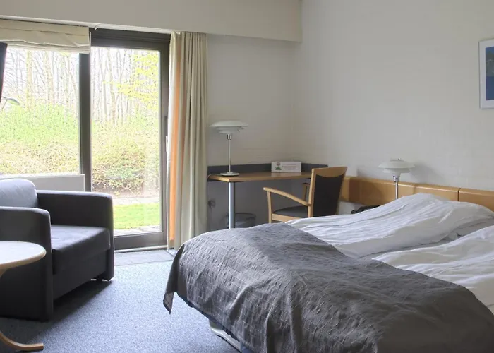 Hovborg Kro Gasthof 3*